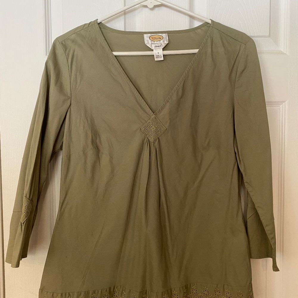 Talbots Stretch S Olive Green V-Necked Lightweight Top